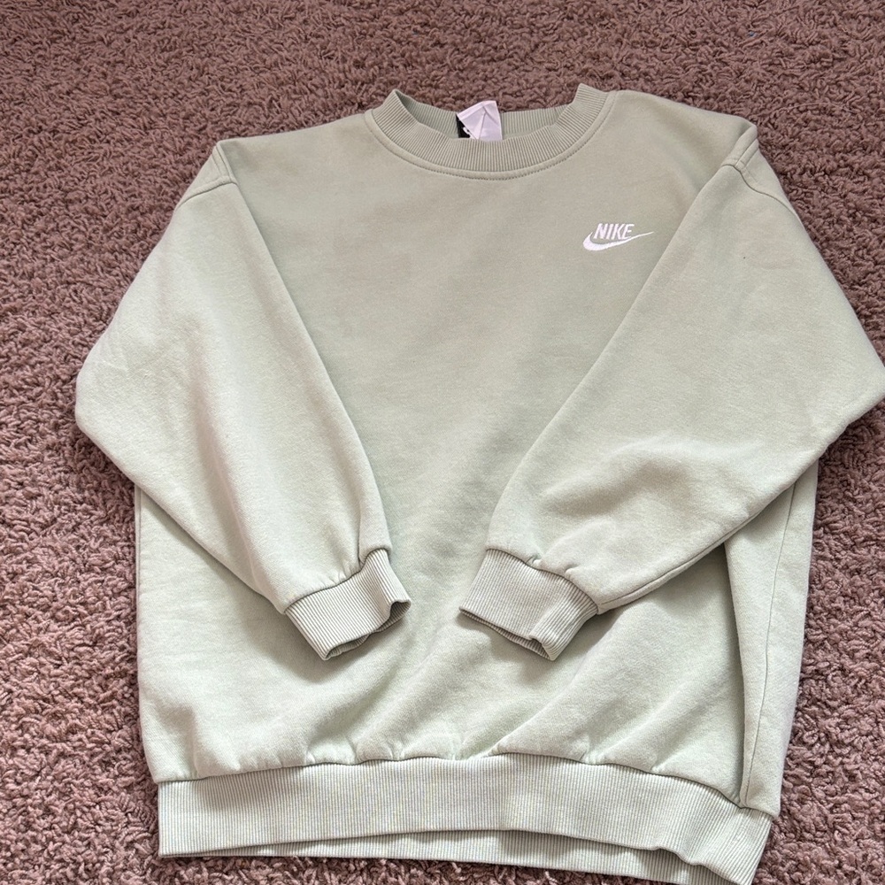 Nike Light Green Crewneck Sweatshirt